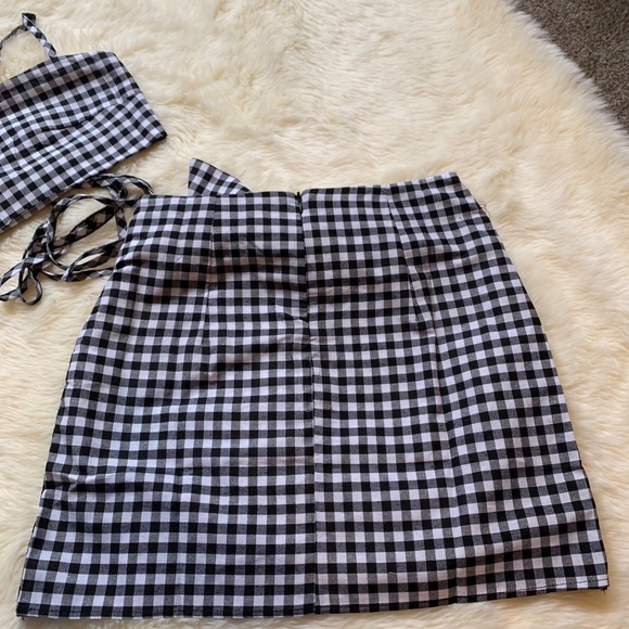 Checkered Plaid Two Piece Bandeau Skirt Set - Picture 3 of 3